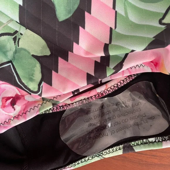 ModCloth one piece floral ruffled neck swimsuit XL NWT - Picture 5 of 7